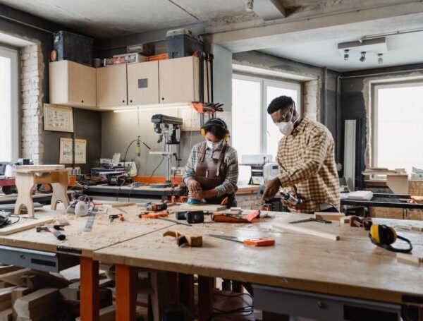 The Evolution of Hand Tools in the Digital Age: Embracing Technology for Precision and Efficiency